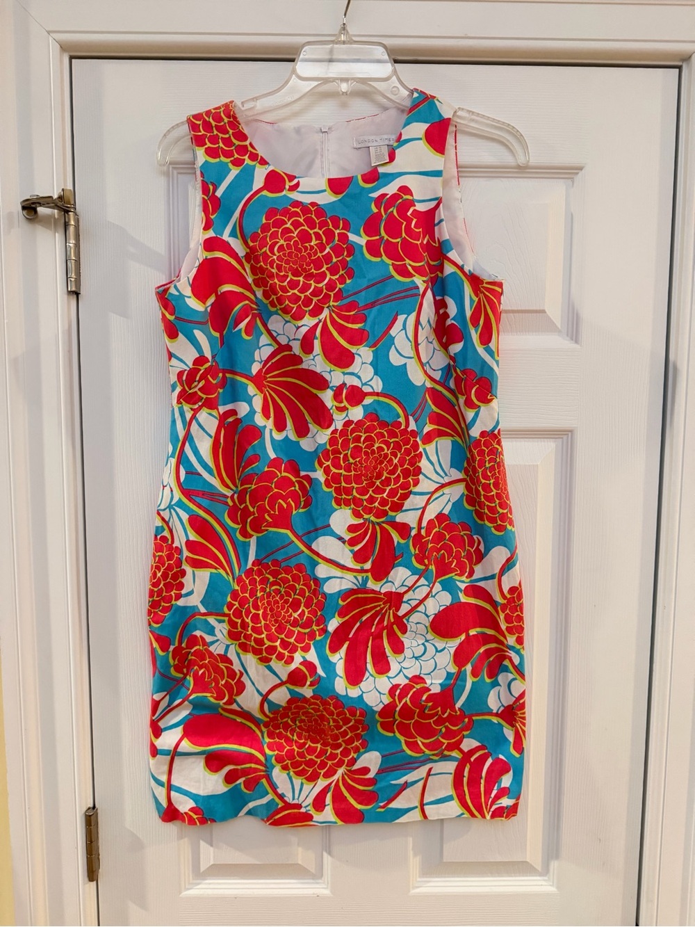 Ladies Size 10 "London Times" Bright Turquoise Shift Dress with Red Floral Print